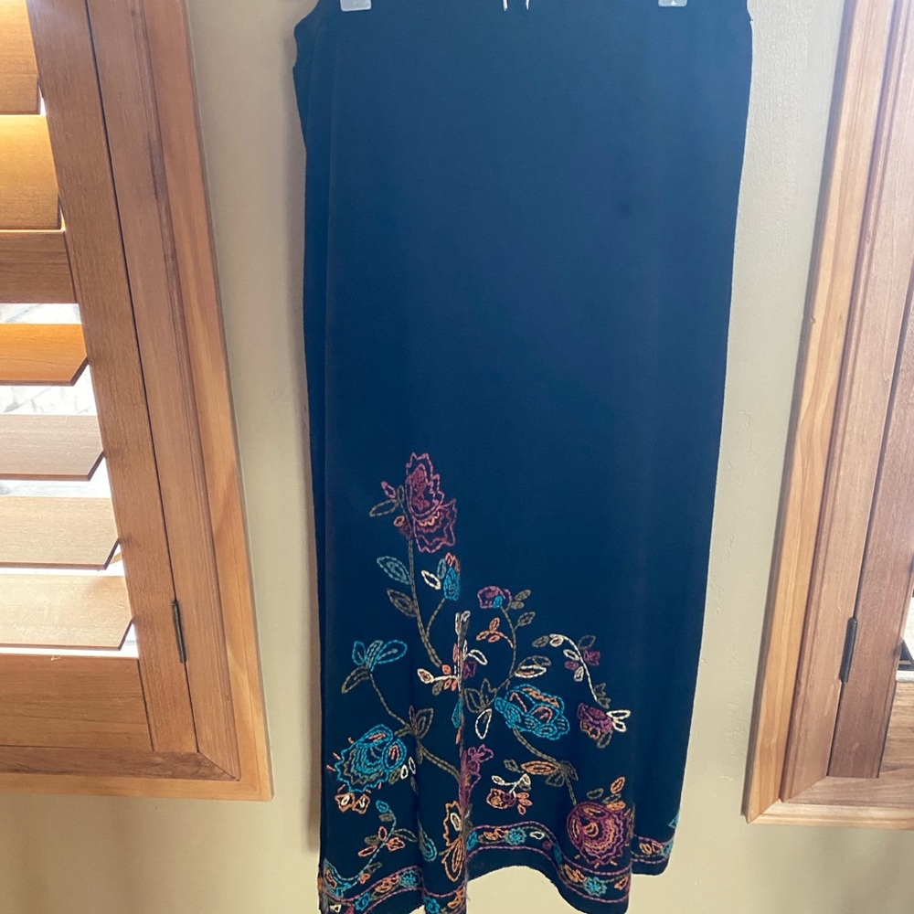 Embroidered Black Floral Skirt